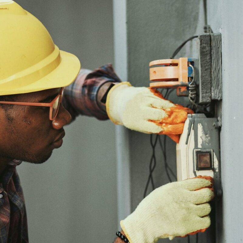 Electrician in chatham